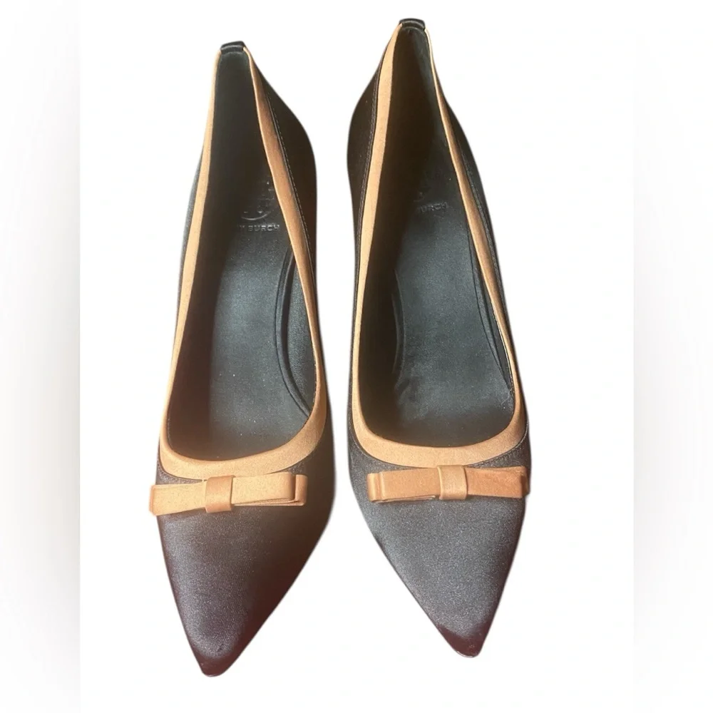 Tory Burch Black Satin Pointed Toe Pumps with Tan Bow Trim - Size 10M